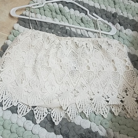 Set: Lace Tube Top & K&K Lace-up Crop Top - Picture 3 of 4